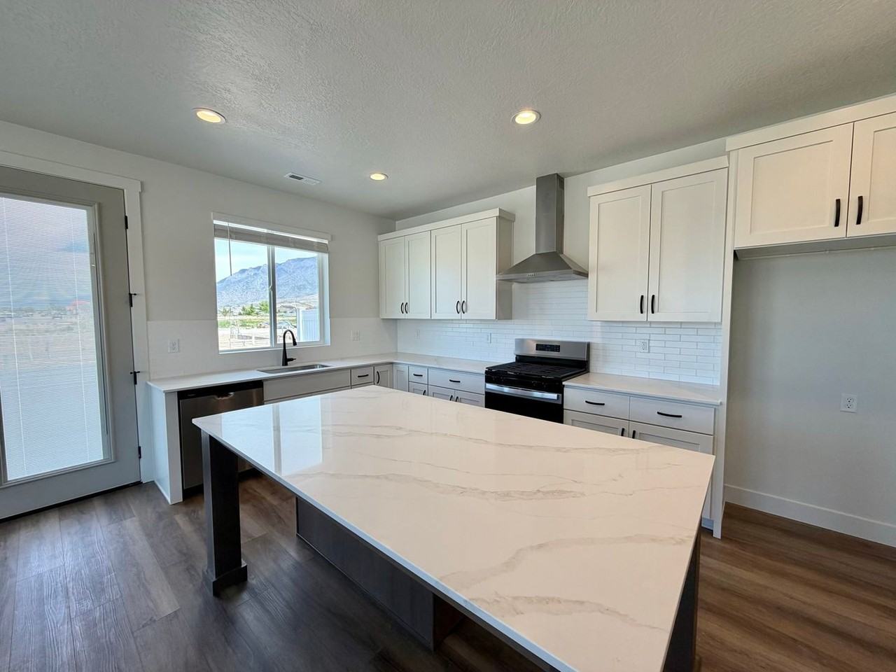 2720 2720 W 2775 N, #148 - Photo 6 of 20