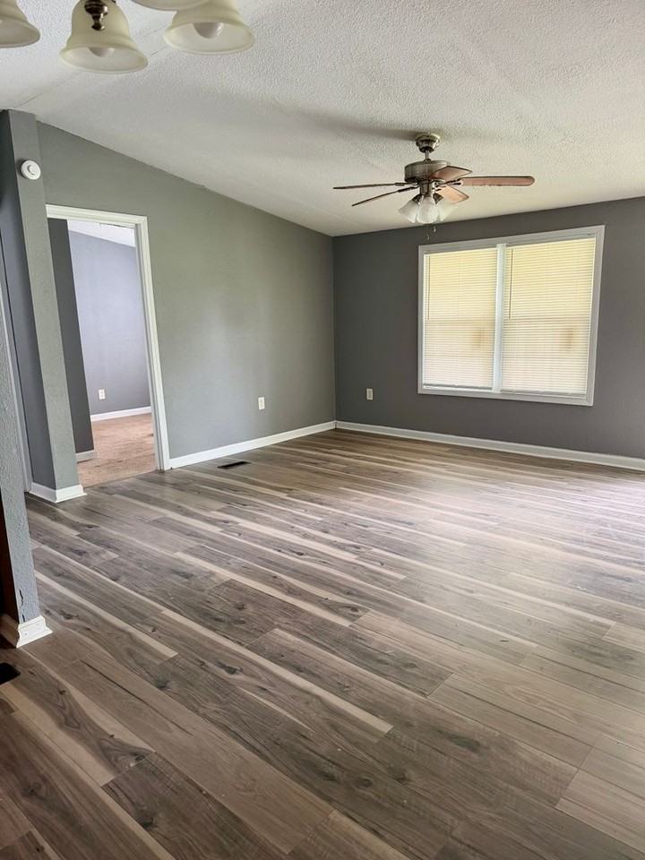 1807 Madison St - Photo 2 of 11