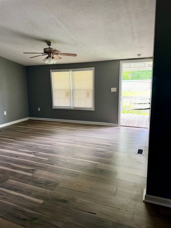 1807 Madison St - Photo 3 of 11