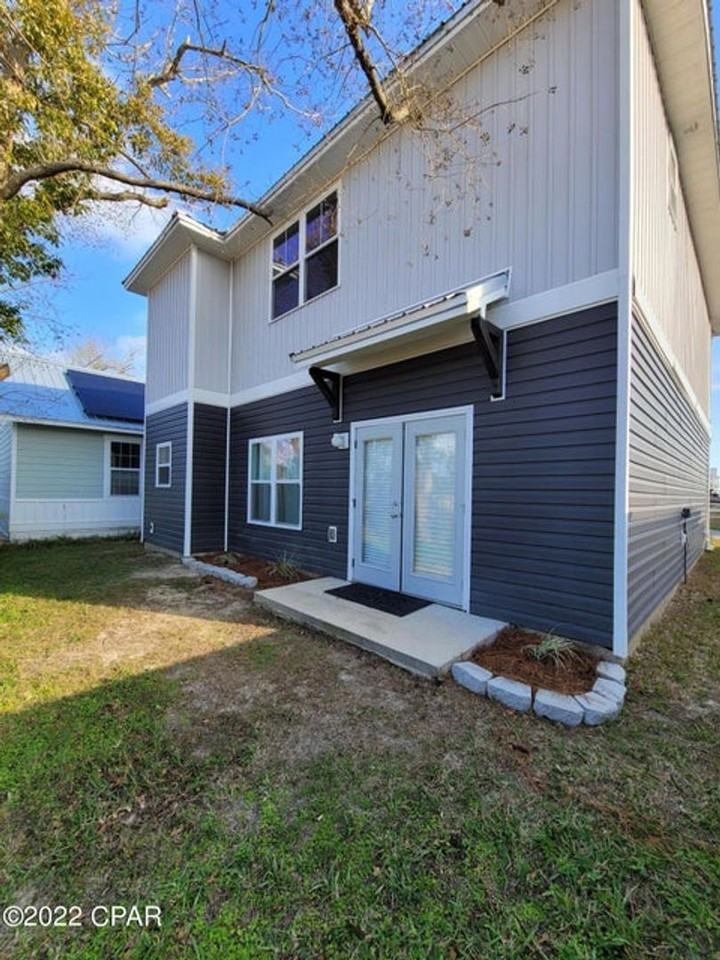 5817 Jasmine Ct - Photo 2 of 21
