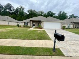 featured image of 560 Stone Brook Pl