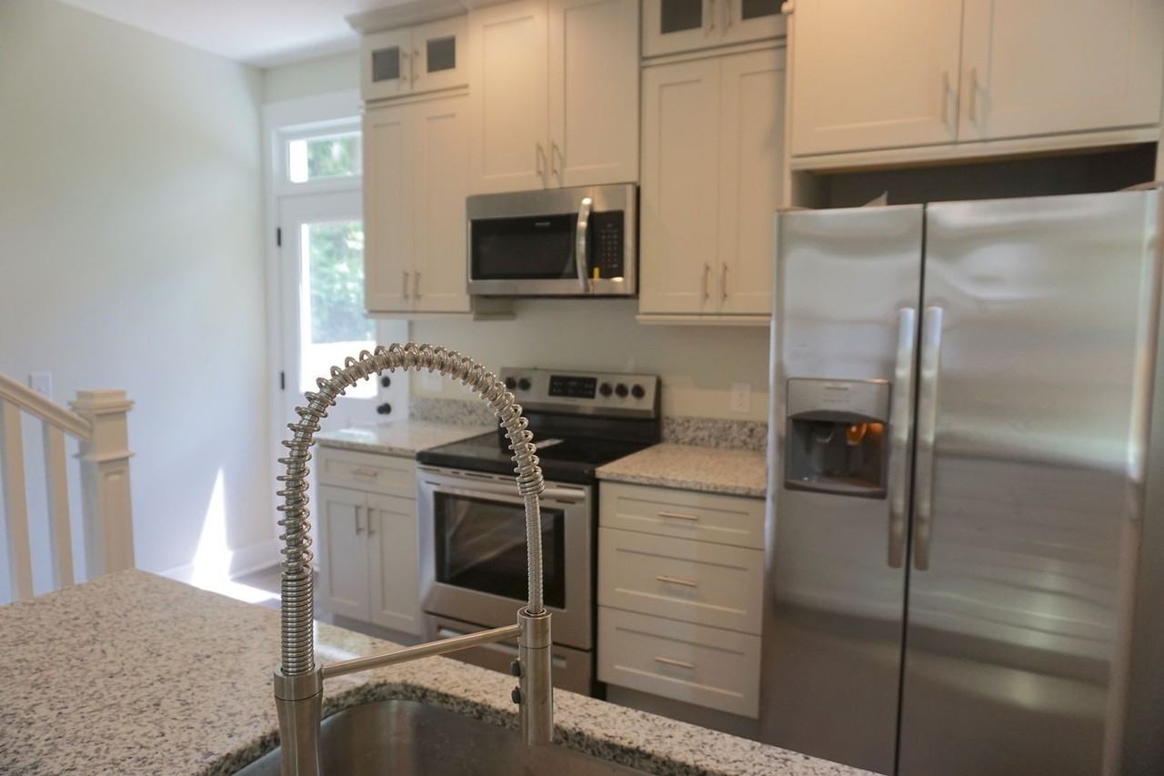 733 E 38th St - Photo 5 of 15