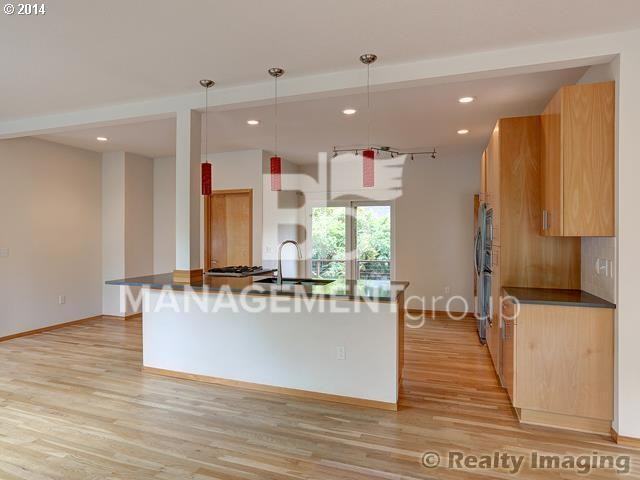 5124 Sw Dolph Ct - Photo 3 of 13