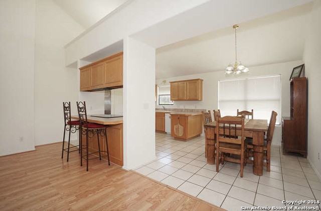 525 River Ranch Dr - Photo 3 of 7