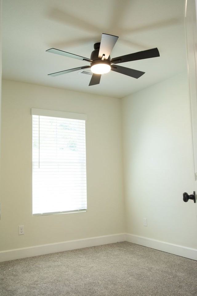 158 N Centennial Ave - Photo 6 of 32