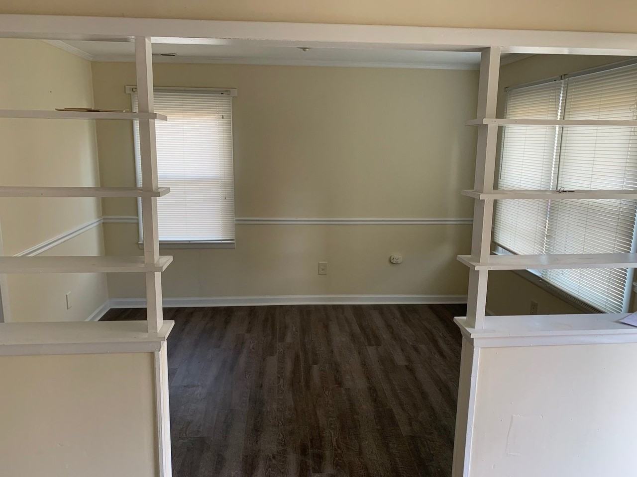 450 Cedar Dr - Photo 3 of 8