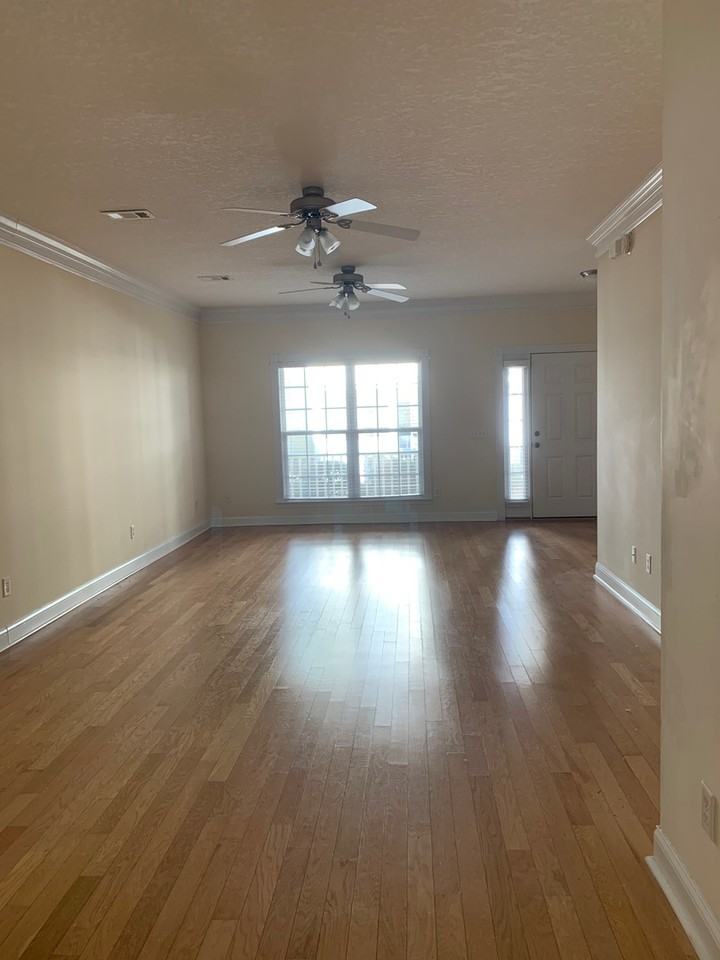 408B Bradwell St - Photo 2 of 21