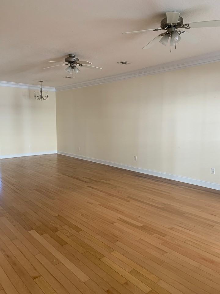 408B Bradwell St - Photo 3 of 21