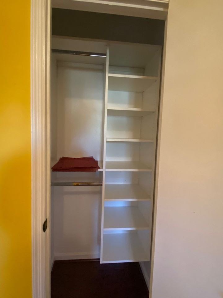 1022 Bacon Rd - Photo 5 of 29