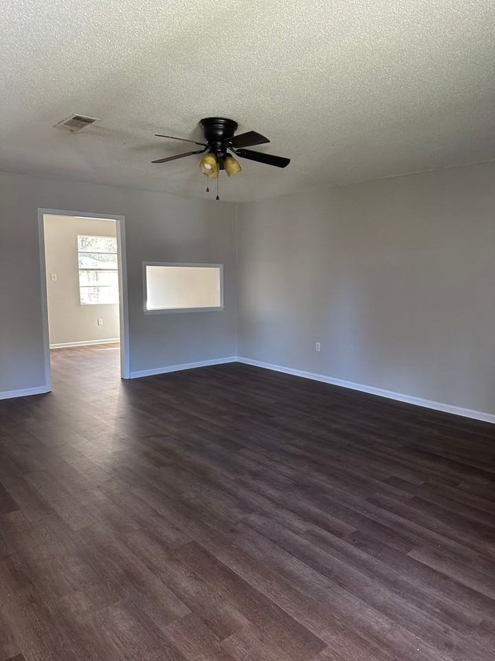 168 Cherokee Cir - Photo 2 of 16