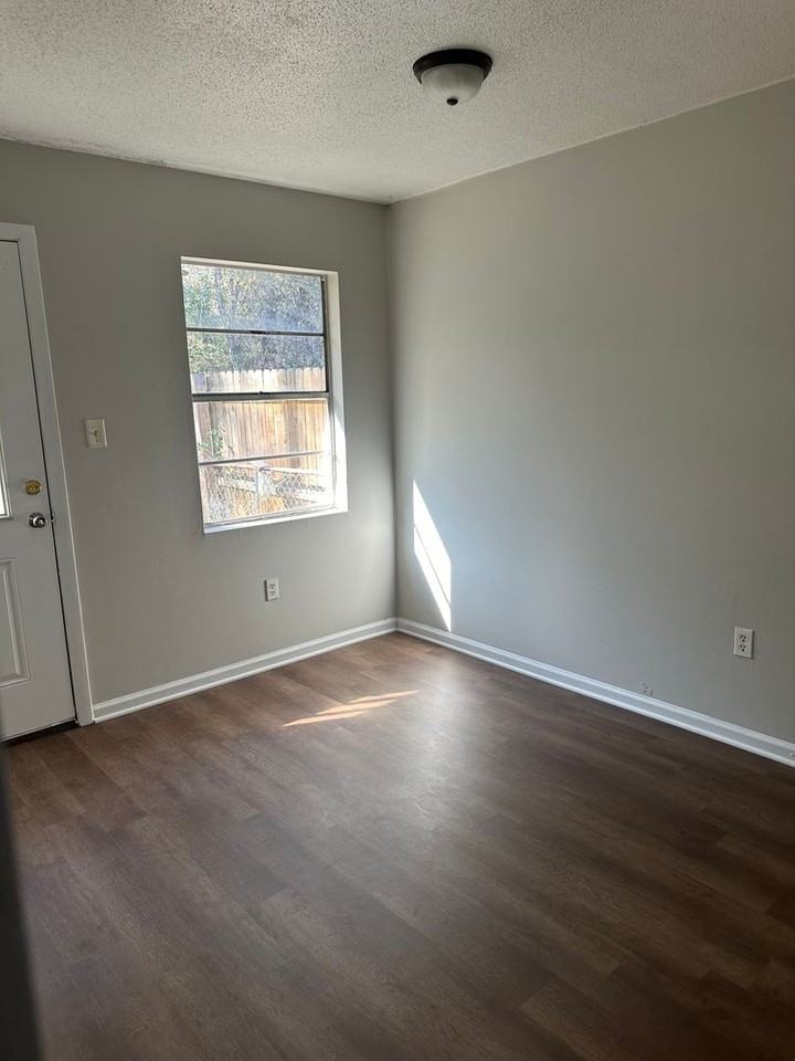 168 Cherokee Cir - Photo 5 of 16