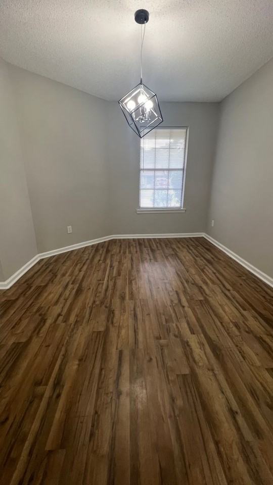 916 Wrenwood Ln - Photo 7 of 13