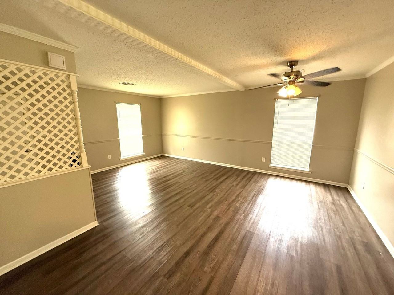 5712 Roxboro Dr - Photo 5 of 15