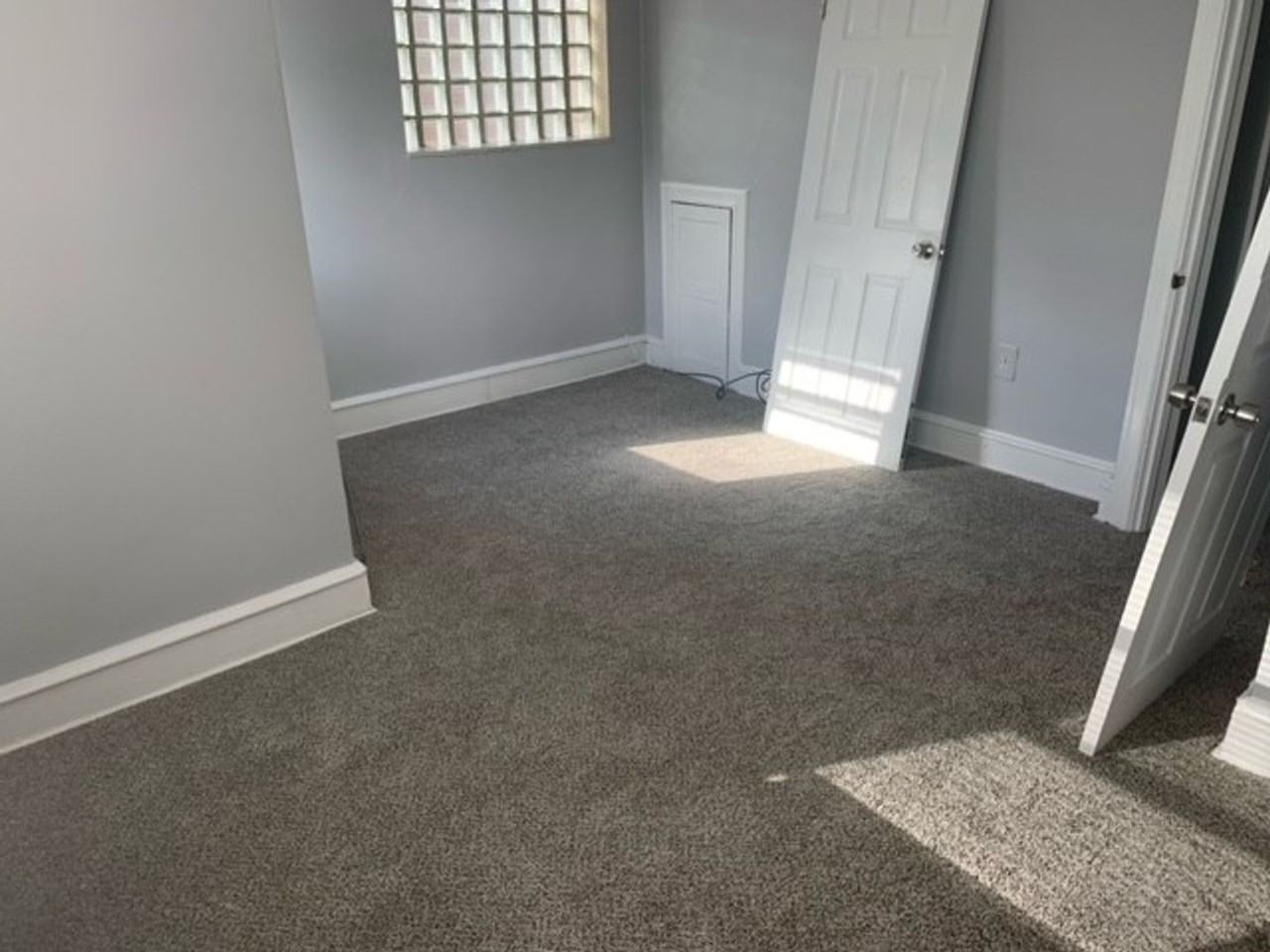 522 Gerhard St - Photo 6 of 11