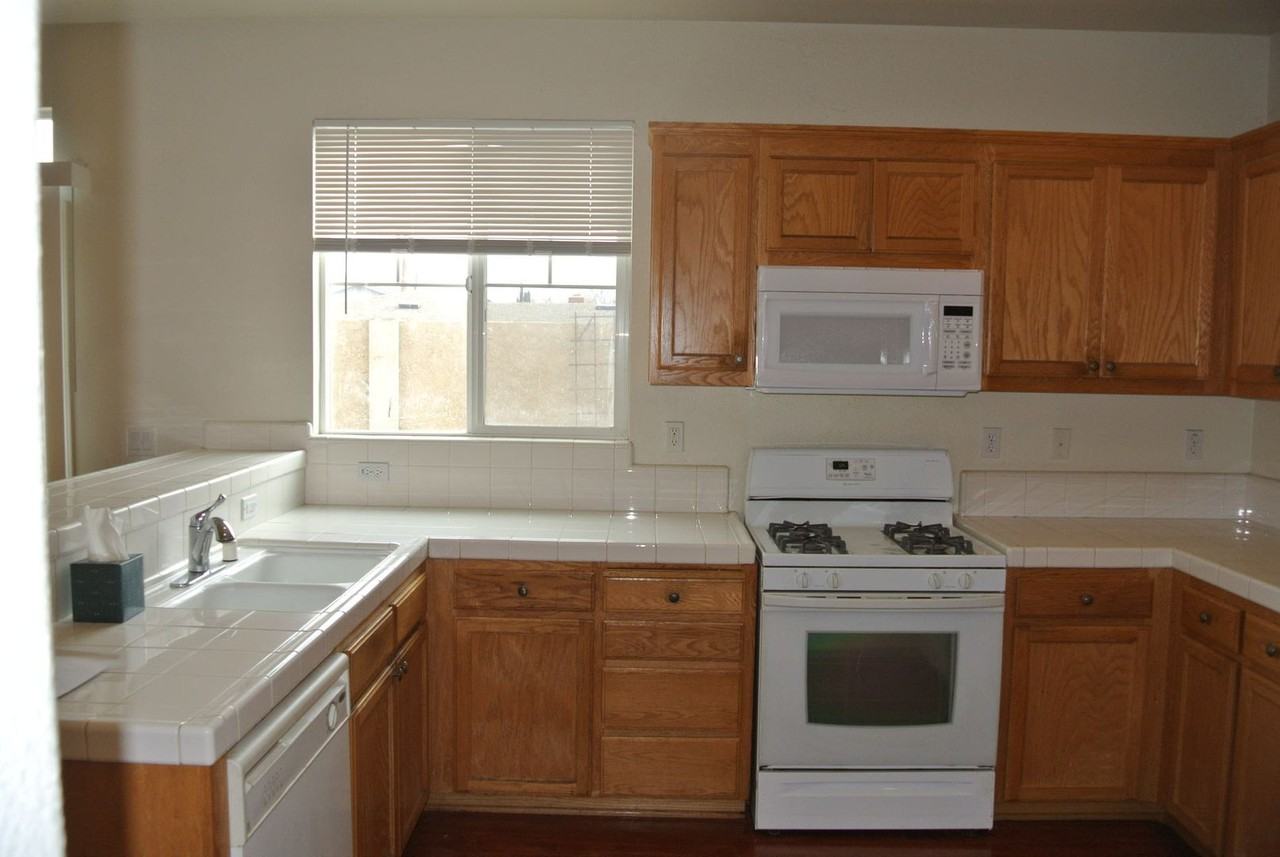61 Cassia St - Photo 6 of 17