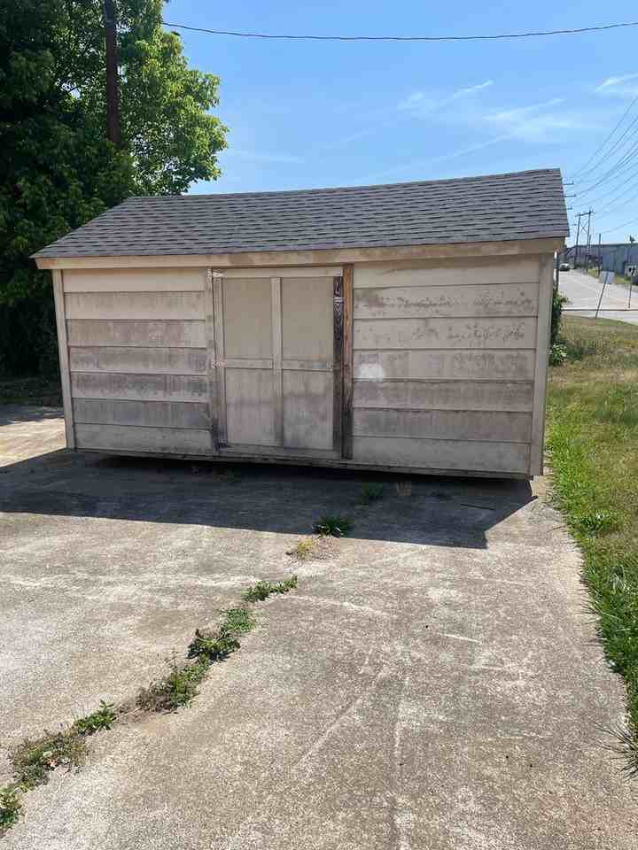 2701 Patrick Ave - Photo 4 of 13