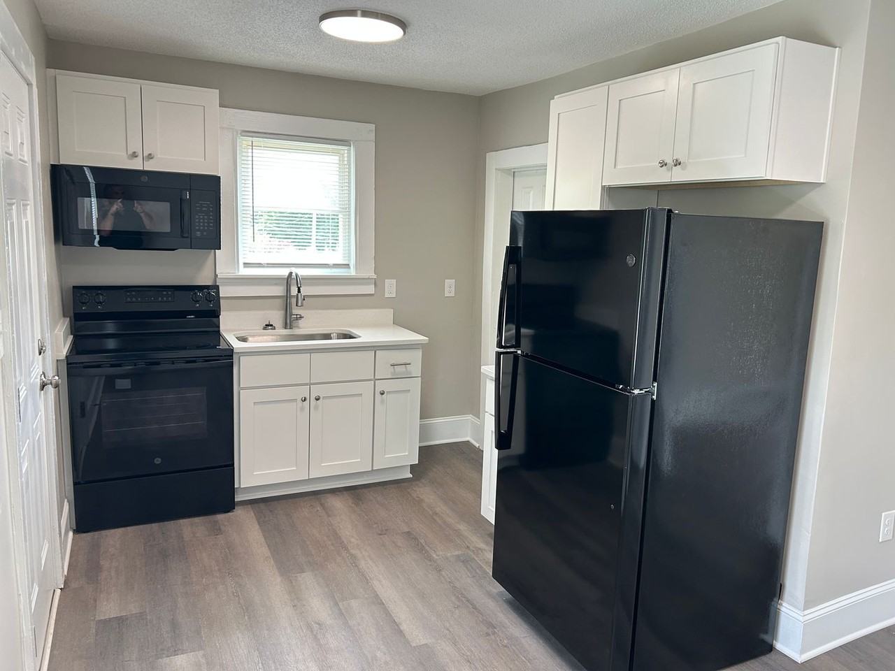 2701 Patrick Ave - Photo 7 of 13