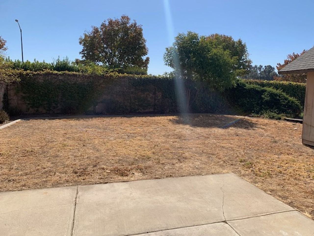 1160 Solstice Ave - Photo 4 of 10