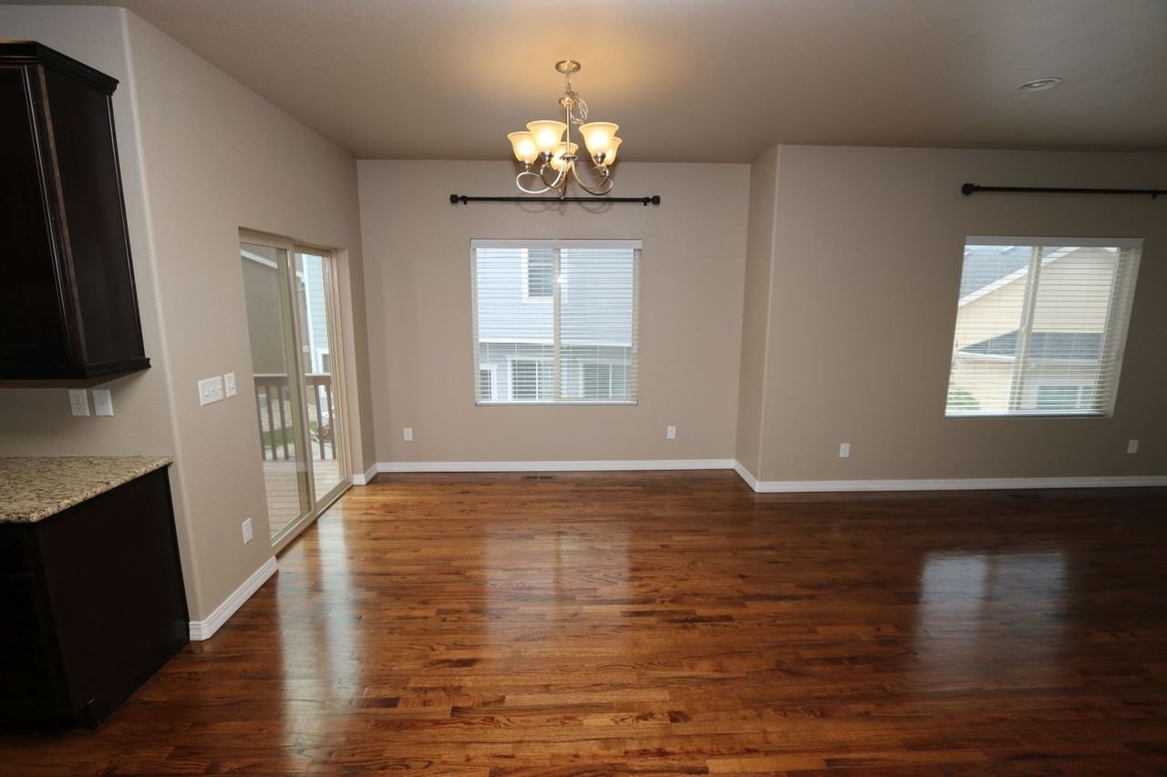 5651 Majestic Dr - Photo 3 of 17