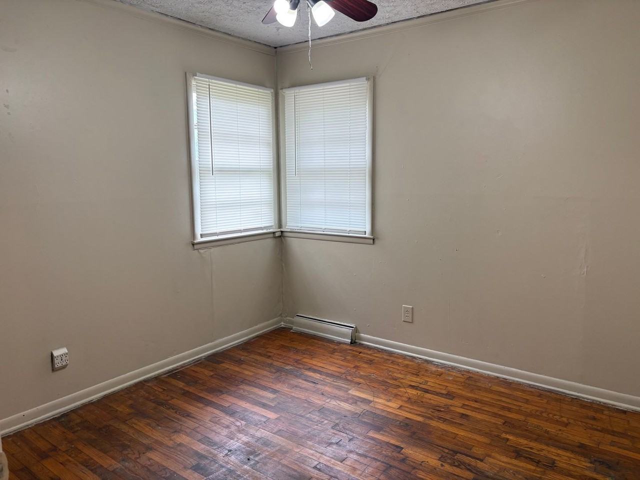2704 Se Massachusetts Ave - Photo 5 of 9