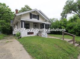 featured image of 1121 Victory Ct