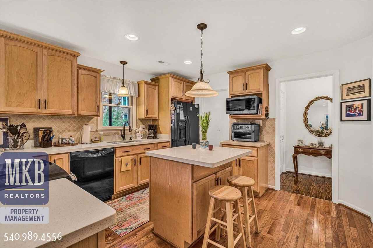 1 23rd St Sw - Photo 7 of 24