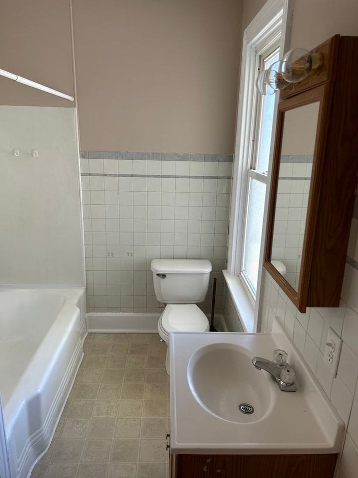 84 S Front St - Photo 7 of 14