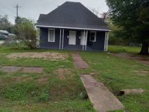 690 Avenue E - Photo 1 of 1