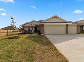 featured image of 528 Hackberry Ln