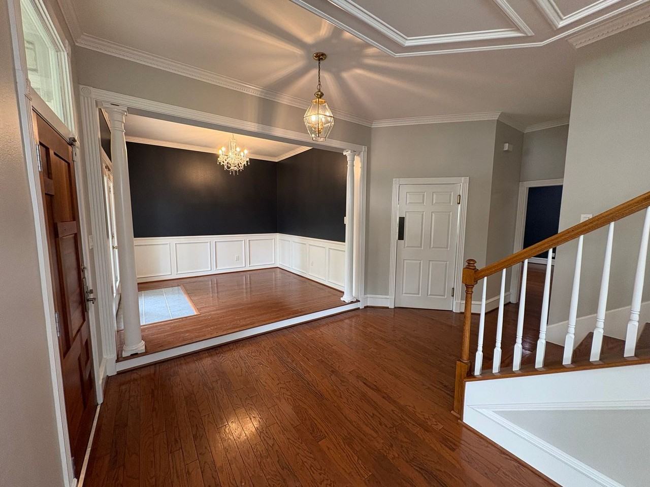 1204 W 39th St - Photo 6 of 40