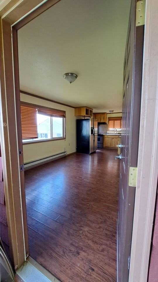 1357 Jacobsen Blvd - Photo 3 of 19
