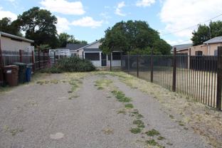 135 Poinsettia Ave - Photo 1 of 1