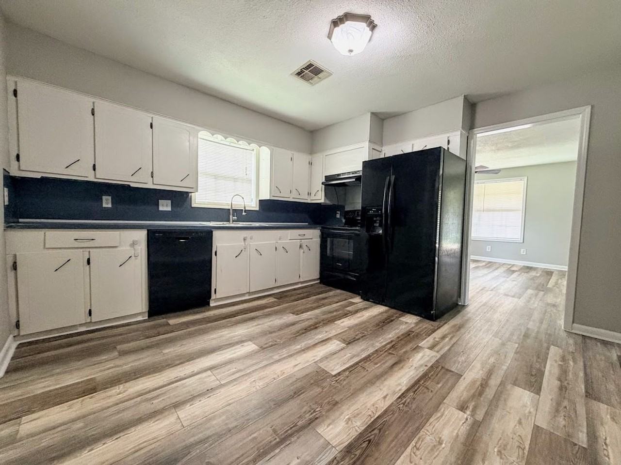 1300 16th St - Photo 6 of 12