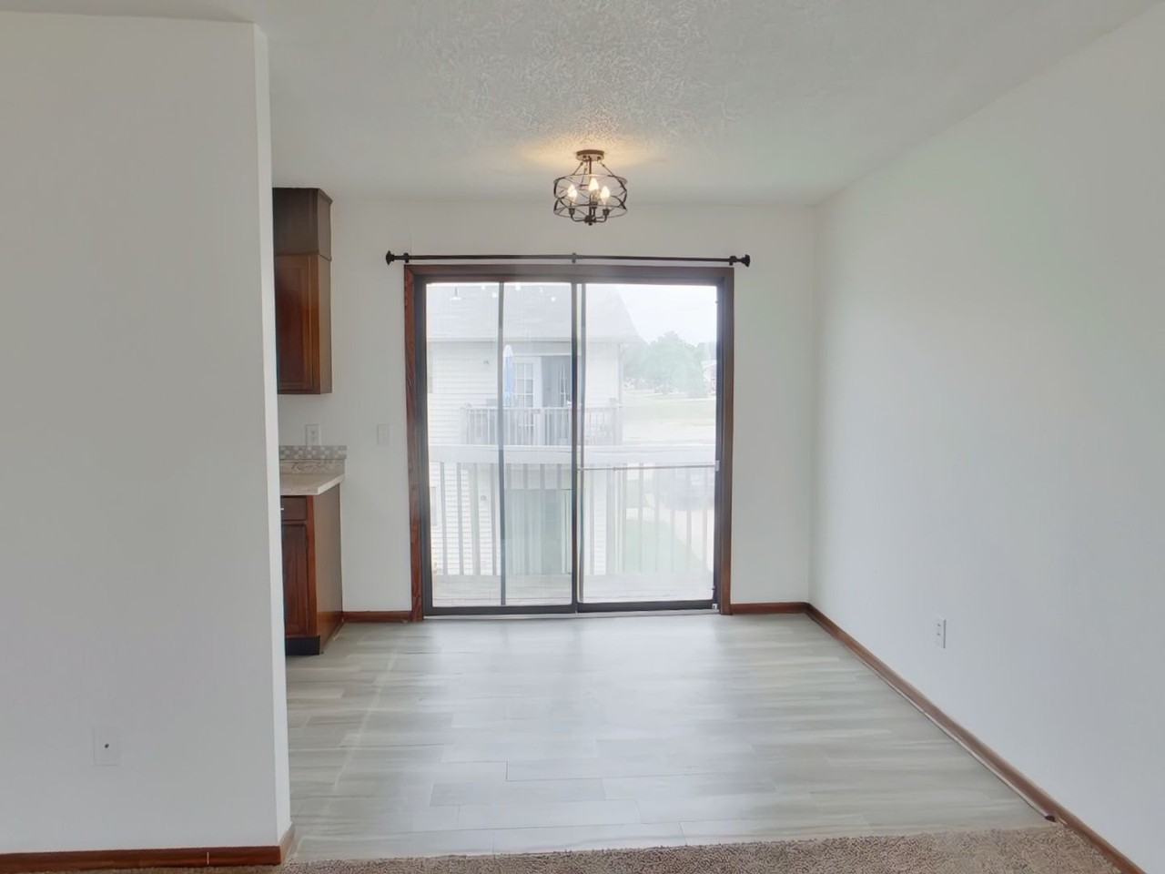 117 N Brunswick St #B - Photo 3 of 9