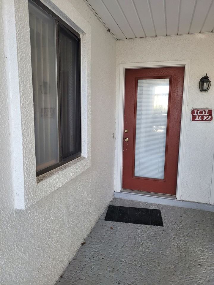 8730 Thomas Dr - Photo 6 of 34