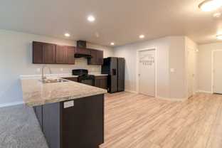 301 S Cedar Ave - Photo 1 of 1