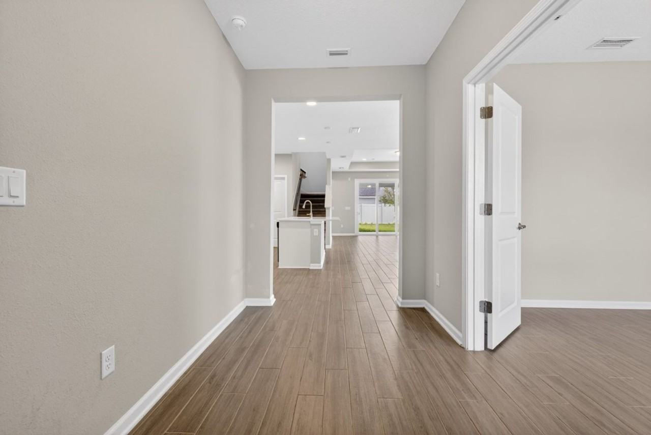 72 Ben Ct - Photo 6 of 50