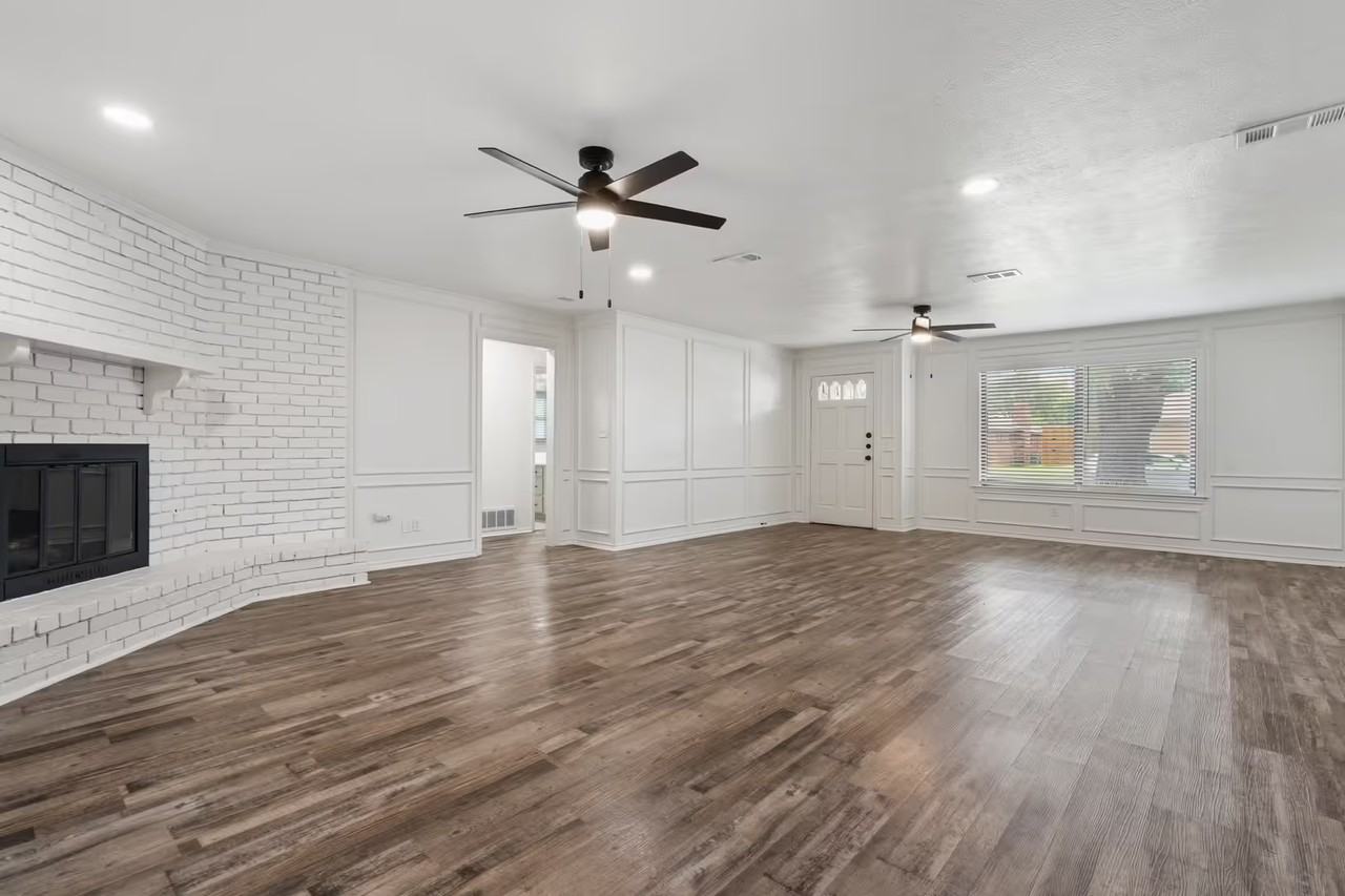 1004 Ridgefield Dr - Photo 3 of 27