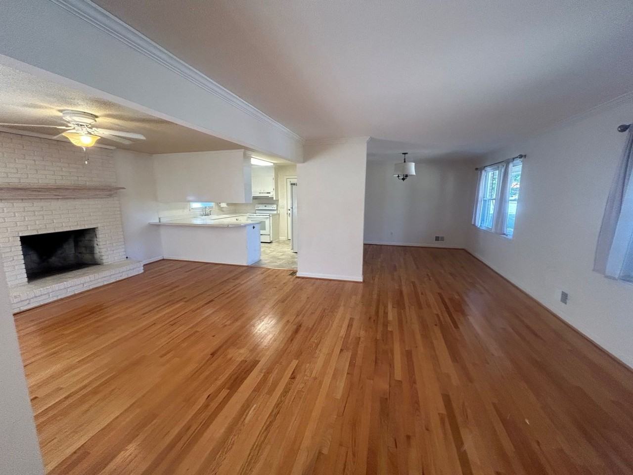1015 Walters Ln - Photo 6 of 34