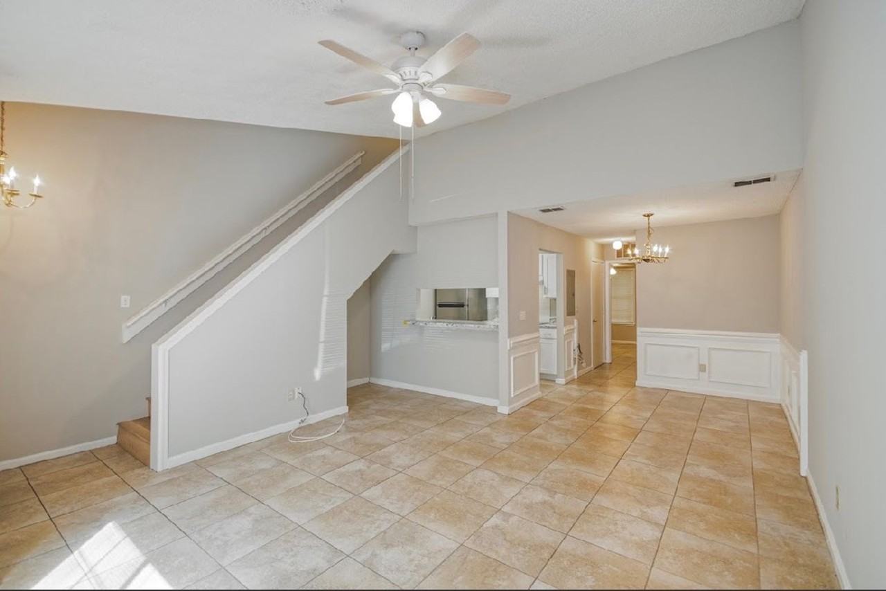 2912 Capital Park Dr - Photo 4 of 21