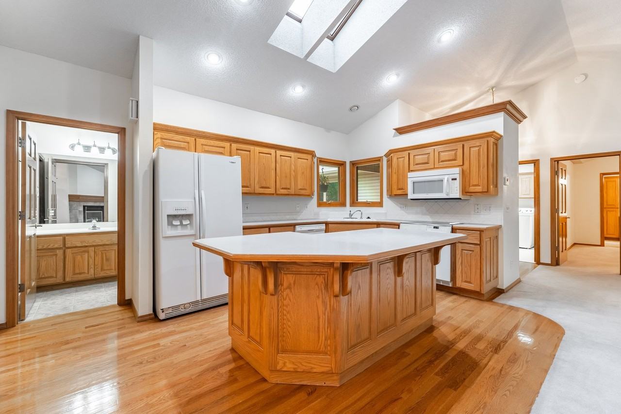 5 Ellesmere Ln - Photo 3 of 33