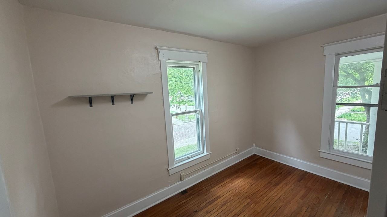 312 S Coler Ave - Photo 6 of 7