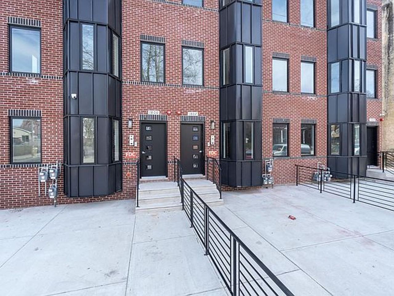 1800-04 W TIOGA - Photo 2 of 3
