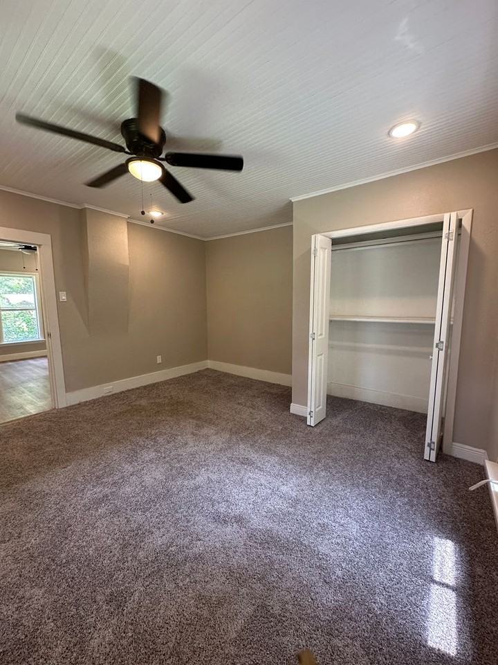 818 N 25th St - Photo 4 of 13
