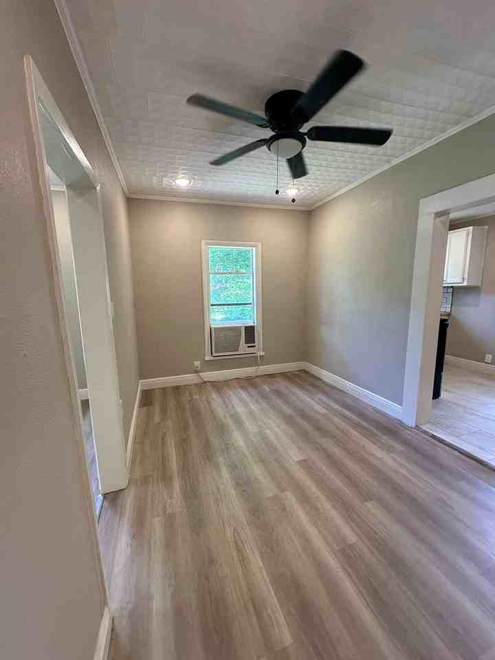 818 N 25th St - Photo 5 of 13