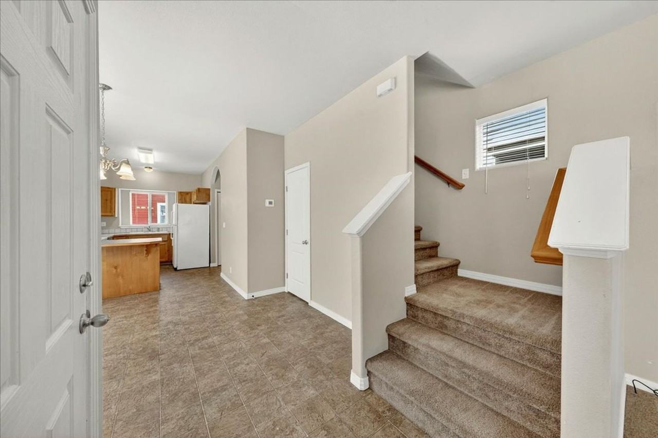 1509 S Euclid Ave - Photo 6 of 33