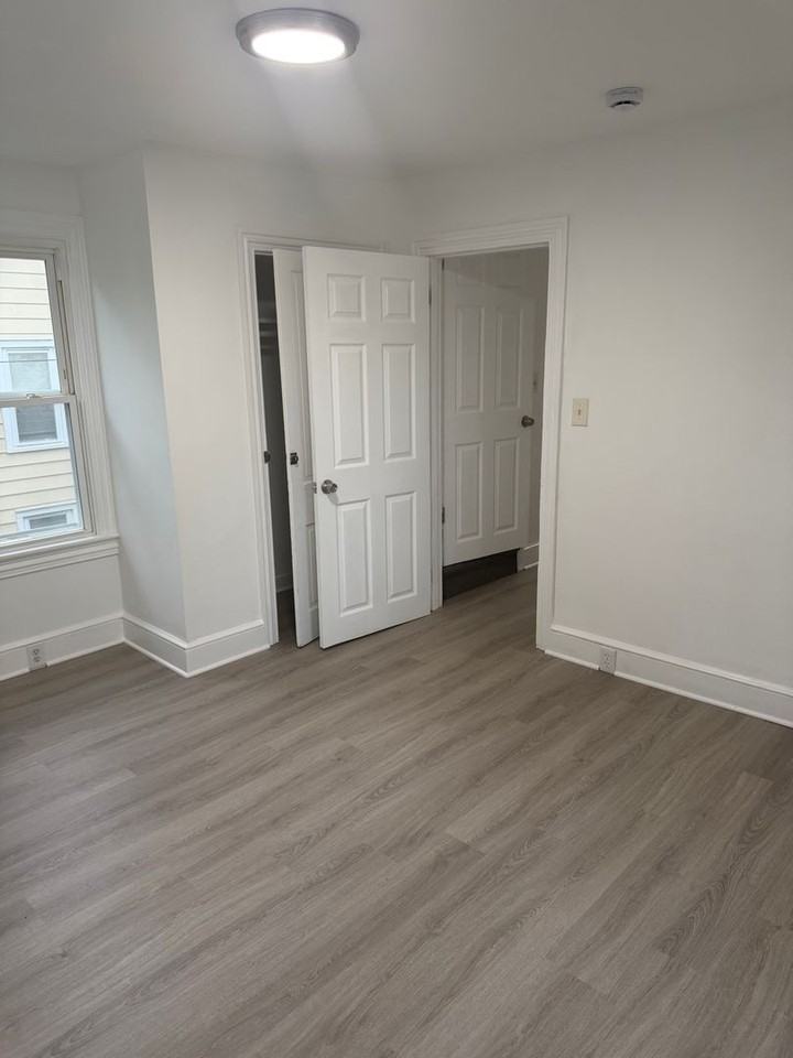 322 F St - Photo 2 of 13