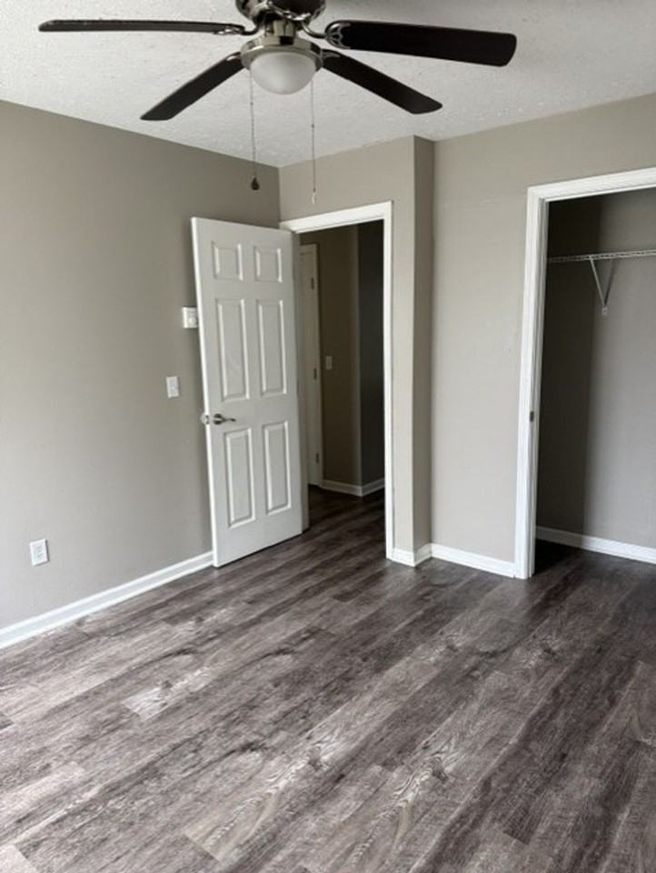 GRAYSTONE APARTMENTS - Photo 7 of 17