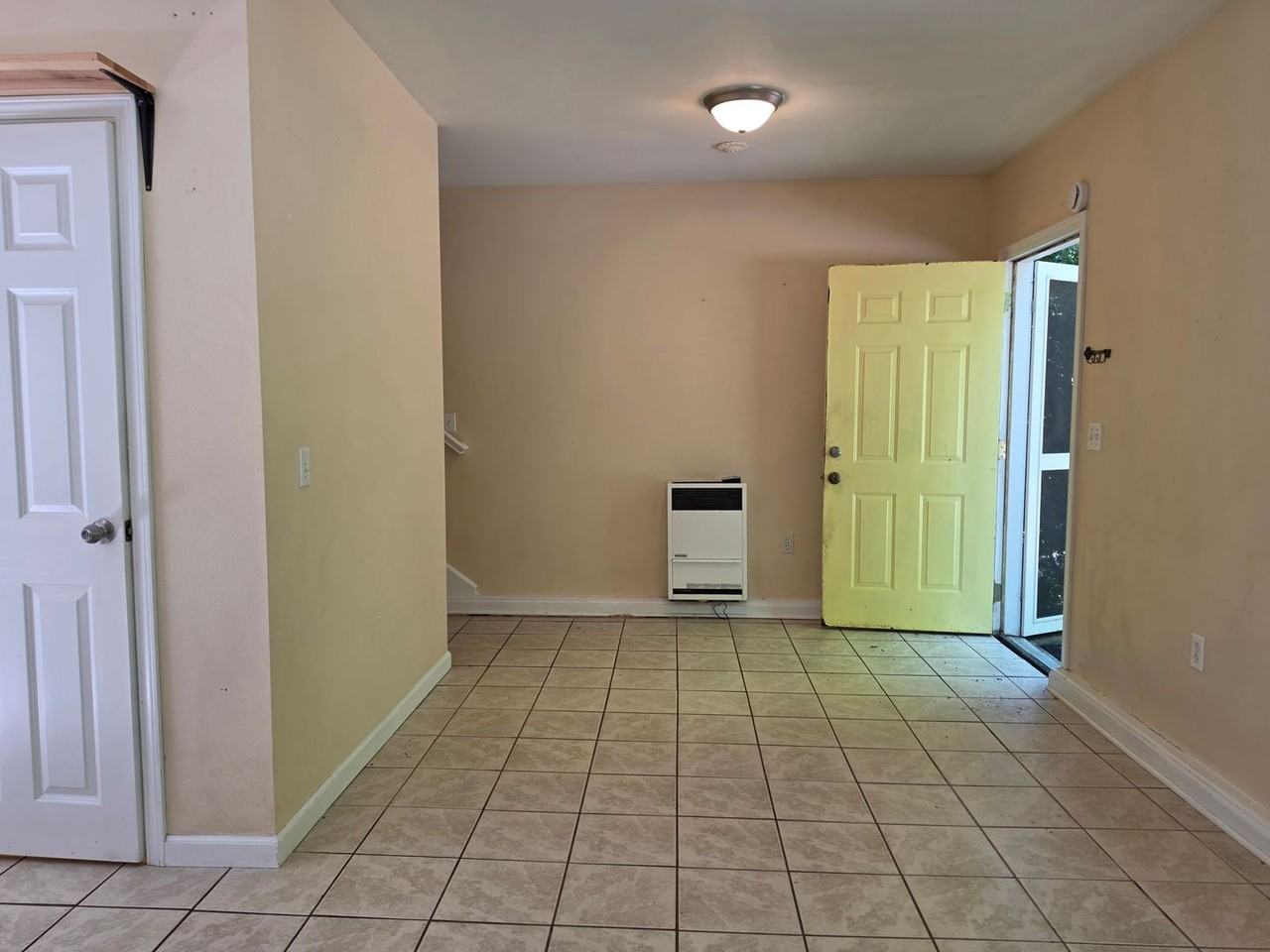 10367 Ne Shore Dr - Photo 4 of 15