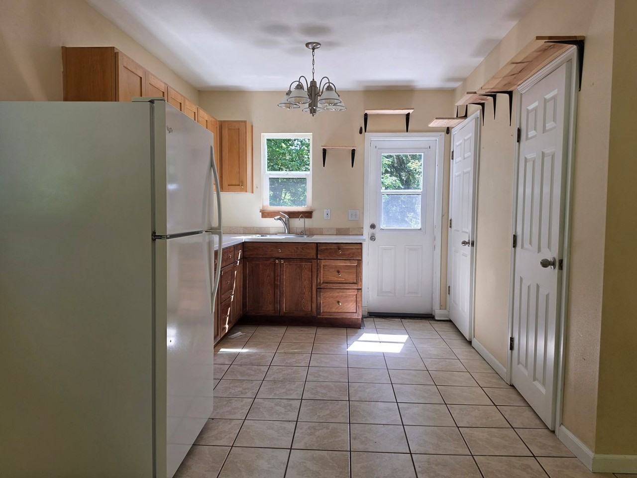 10367 Ne Shore Dr - Photo 7 of 15